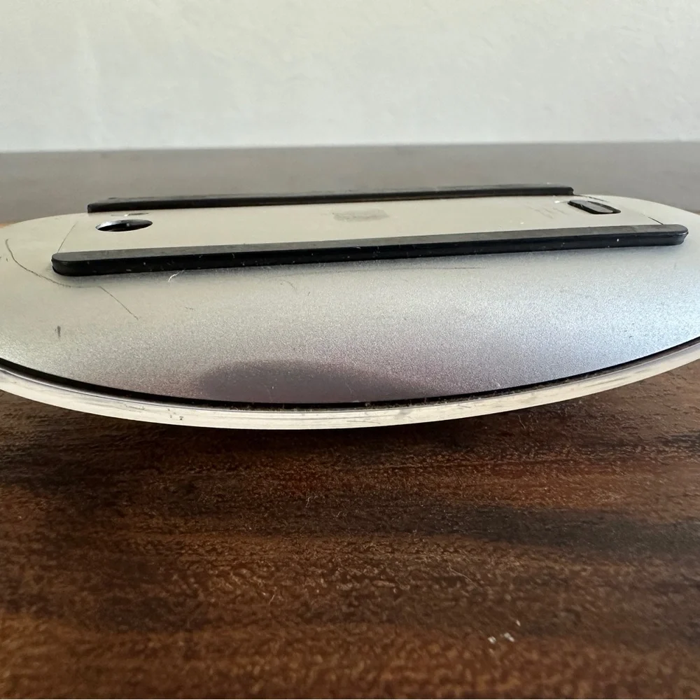 Apple Wireless Bluetooth Magic Mouse Model A1296 3Vdc